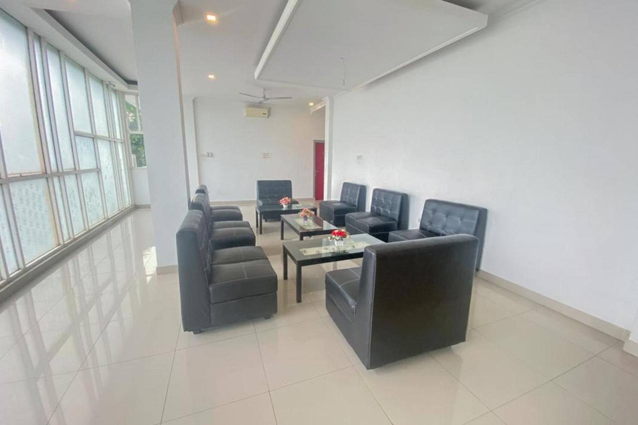 Hotel Giga Sidrap Rappang Luaran gambar